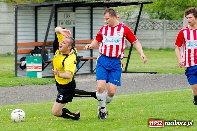 Zdjęcie w galerii na portalu naszraciborz.pl: Rezerwy Rogowa lepsze od Tworkowa wiadomości z regionu