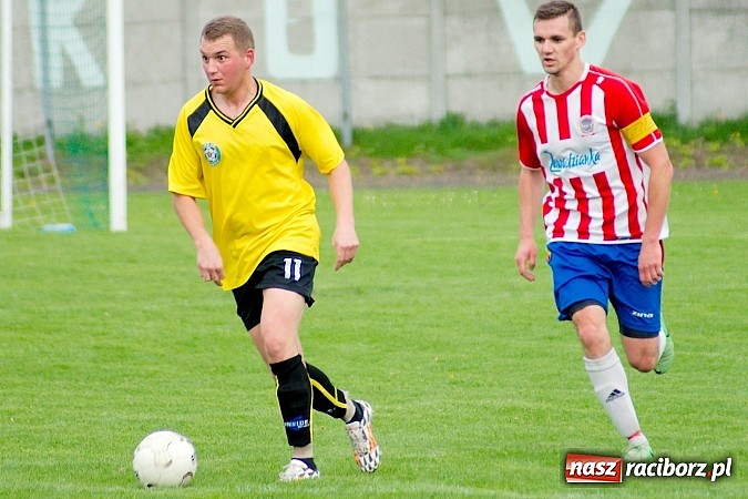 Zdjęcie w galerii na portalu naszraciborz.pl: Rezerwy Rogowa lepsze od Tworkowa wiadomości z regionu