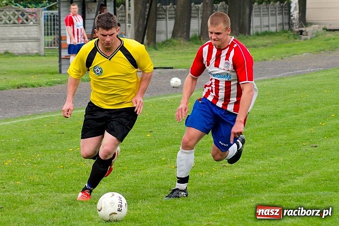 Zdjęcie w galerii na portalu naszraciborz.pl: Rezerwy Rogowa lepsze od Tworkowa wiadomości z regionu