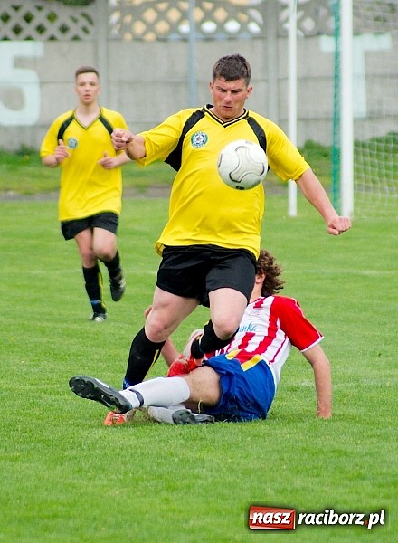 Zdjęcie w galerii na portalu naszraciborz.pl: Rezerwy Rogowa lepsze od Tworkowa wiadomości z regionu