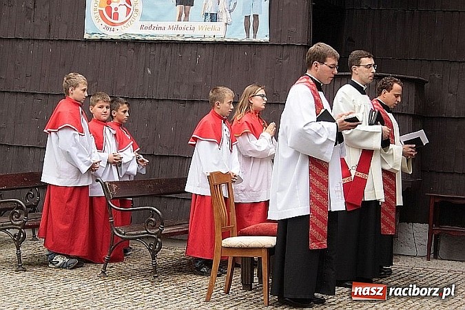 Zdjęcie w galerii na portalu naszraciborz.pl: Wyjątkowe nabożeństwo w Pietrowicach Wielkich  wiadomości z regionu