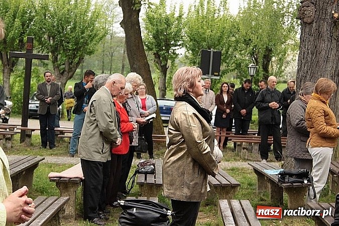 Zdjęcie w galerii na portalu naszraciborz.pl: Wyjątkowe nabożeństwo w Pietrowicach Wielkich  wiadomości z regionu