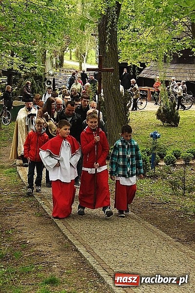 Zdjęcie w galerii na portalu naszraciborz.pl: Wyjątkowe nabożeństwo w Pietrowicach Wielkich  wiadomości z regionu