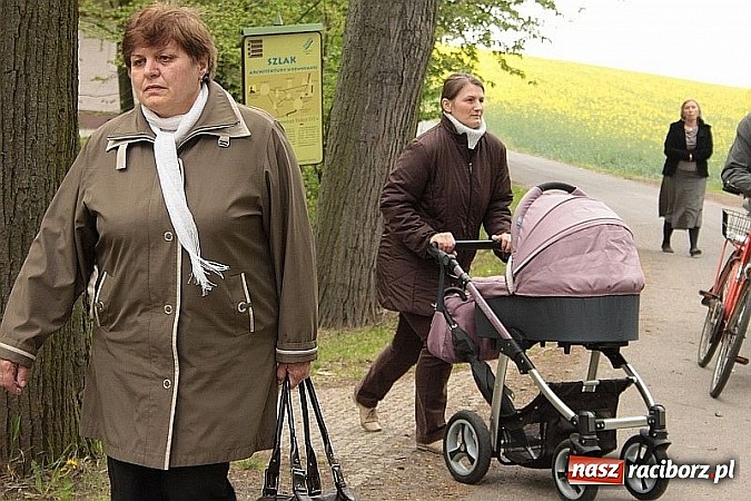 Zdjęcie w galerii na portalu naszraciborz.pl: Wyjątkowe nabożeństwo w Pietrowicach Wielkich  wiadomości z regionu