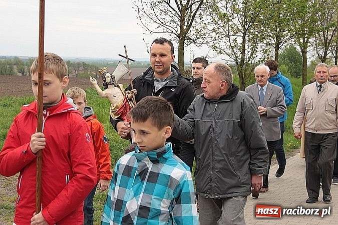 Zdjęcie w galerii na portalu naszraciborz.pl: Wyjątkowe nabożeństwo w Pietrowicach Wielkich  wiadomości z regionu