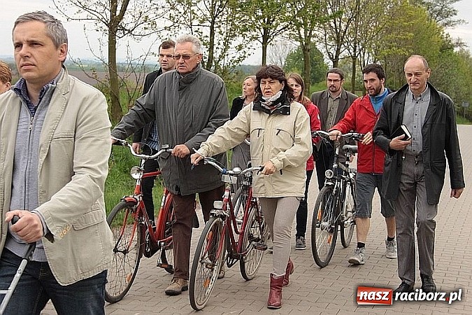 Zdjęcie w galerii na portalu naszraciborz.pl: Wyjątkowe nabożeństwo w Pietrowicach Wielkich  wiadomości z regionu