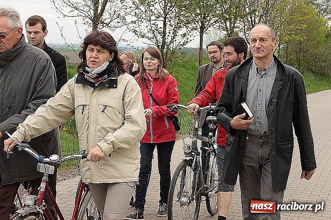 Zdjęcie w galerii na portalu naszraciborz.pl: Wyjątkowe nabożeństwo w Pietrowicach Wielkich  wiadomości z regionu