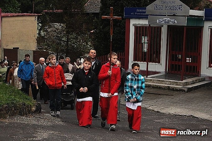 Zdjęcie w galerii na portalu naszraciborz.pl: Wyjątkowe nabożeństwo w Pietrowicach Wielkich  wiadomości z regionu