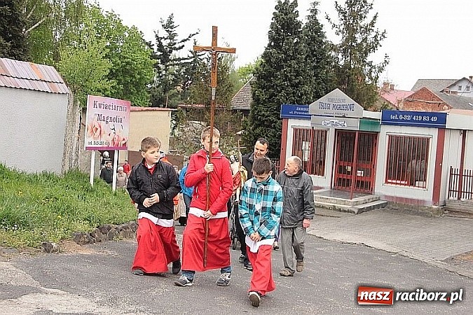 Zdjęcie w galerii na portalu naszraciborz.pl: Wyjątkowe nabożeństwo w Pietrowicach Wielkich  wiadomości z regionu