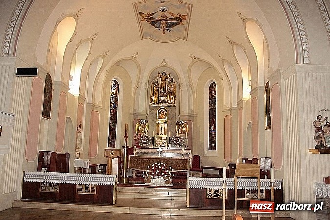 Zdjęcie w galerii na portalu naszraciborz.pl: Wyjątkowe nabożeństwo w Pietrowicach Wielkich  wiadomości z regionu