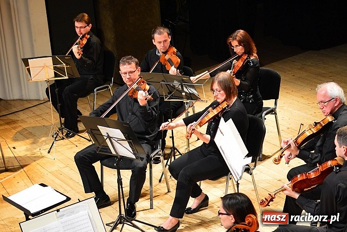 Zdjęcie w galerii na portalu naszraciborz.pl: Gliwicka Orkiestra Kameralna zagrała w RCK  wiadomości z regionu