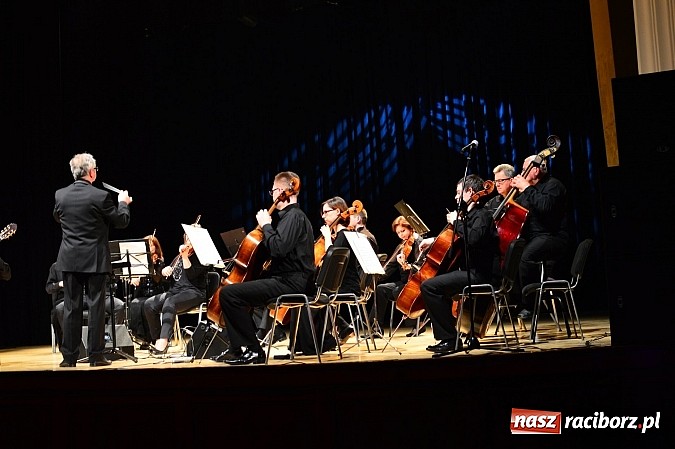 Zdjęcie w galerii na portalu naszraciborz.pl: Gliwicka Orkiestra Kameralna zagrała w RCK  wiadomości z regionu