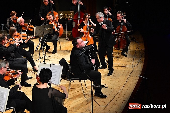 Zdjęcie w galerii na portalu naszraciborz.pl: Gliwicka Orkiestra Kameralna zagrała w RCK  wiadomości z regionu