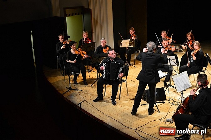 Zdjęcie w galerii na portalu naszraciborz.pl: Gliwicka Orkiestra Kameralna zagrała w RCK  wiadomości z regionu