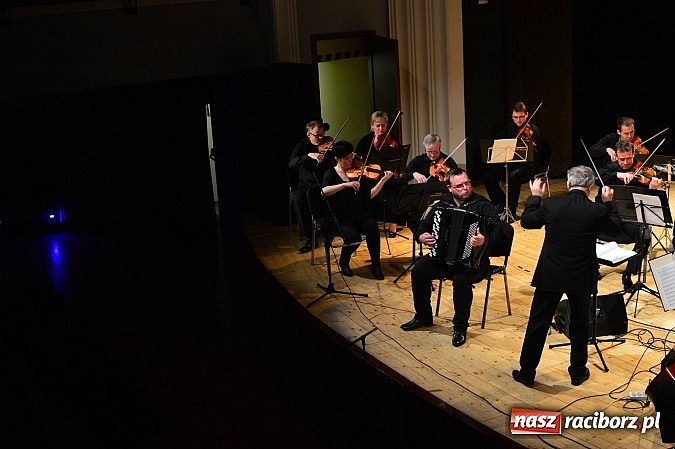 Zdjęcie w galerii na portalu naszraciborz.pl: Gliwicka Orkiestra Kameralna zagrała w RCK  wiadomości z regionu
