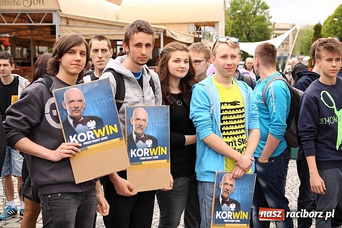 Zdjęcie w galerii na portalu naszraciborz.pl: Każdy jest kowalem swojego losu, czyli Janusz Korwin-Mikke w Raciborzu wiadomości z regionu