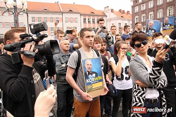 Zdjęcie w galerii na portalu naszraciborz.pl: Każdy jest kowalem swojego losu, czyli Janusz Korwin-Mikke w Raciborzu wiadomości z regionu