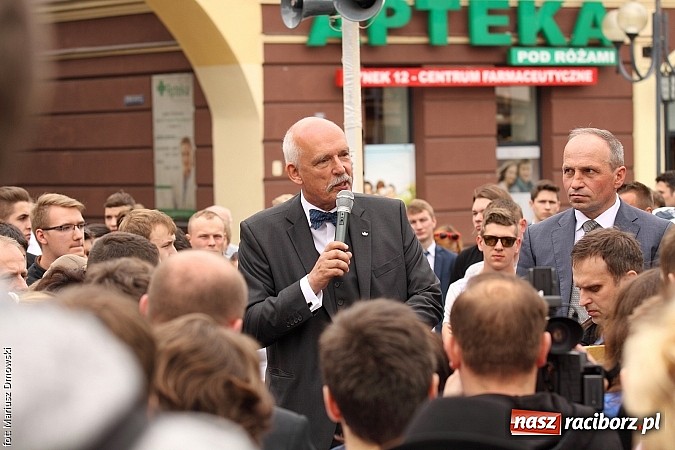 Zdjęcie w galerii na portalu naszraciborz.pl: Każdy jest kowalem swojego losu, czyli Janusz Korwin-Mikke w Raciborzu wiadomości z regionu