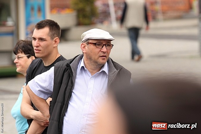 Zdjęcie w galerii na portalu naszraciborz.pl: Każdy jest kowalem swojego losu, czyli Janusz Korwin-Mikke w Raciborzu wiadomości z regionu