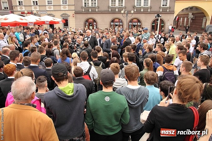 Zdjęcie w galerii na portalu naszraciborz.pl: Każdy jest kowalem swojego losu, czyli Janusz Korwin-Mikke w Raciborzu wiadomości z regionu