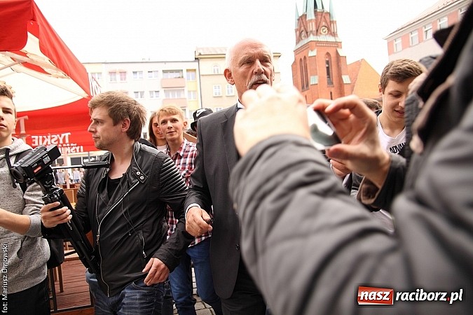 Zdjęcie w galerii na portalu naszraciborz.pl: Każdy jest kowalem swojego losu, czyli Janusz Korwin-Mikke w Raciborzu wiadomości z regionu