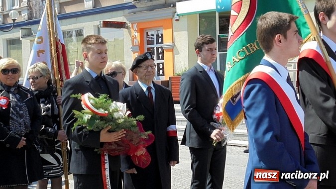 Zdjęcie w galerii na portalu naszraciborz.pl: Obchody 224. rocznicy uchwalenia Konstytucji 3 Maja  wiadomości z regionu