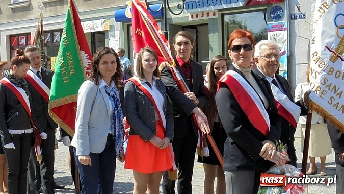 Zdjęcie w galerii na portalu naszraciborz.pl: Obchody 224. rocznicy uchwalenia Konstytucji 3 Maja  wiadomości z regionu