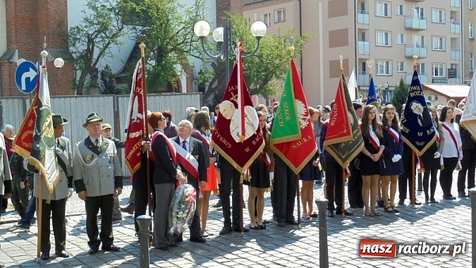 Zdjęcie w galerii na portalu naszraciborz.pl: Obchody 224. rocznicy uchwalenia Konstytucji 3 Maja  wiadomości z regionu