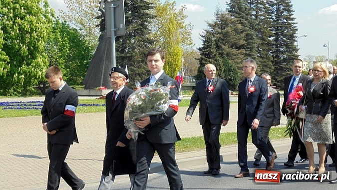 Zdjęcie w galerii na portalu naszraciborz.pl: Obchody 224. rocznicy uchwalenia Konstytucji 3 Maja  wiadomości z regionu