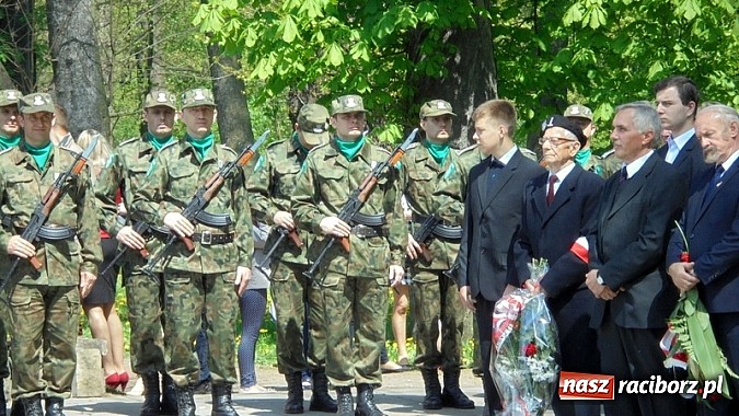 Zdjęcie w galerii na portalu naszraciborz.pl: Obchody 224. rocznicy uchwalenia Konstytucji 3 Maja  wiadomości z regionu