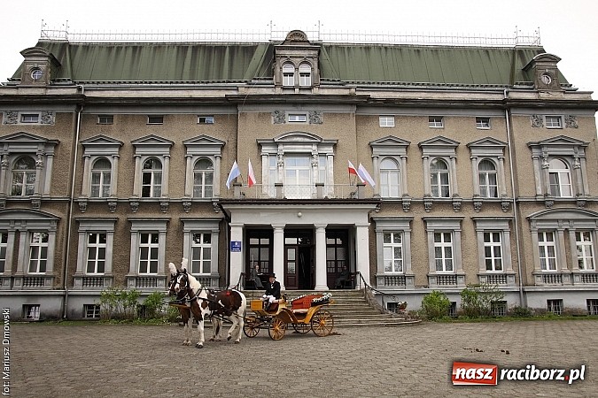 Zdjęcie w galerii na portalu naszraciborz.pl: W Pogrzebieniu 137. raz szli w procesji na św. Floriana. Prosili o ochronę przed gradem wiadomości z regionu