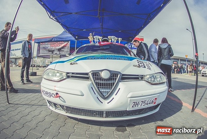 Zdjęcie w galerii na portalu naszraciborz.pl: Ponad tysiąc aut marki Alfa Romeo w jednym miejscu  wiadomości z regionu