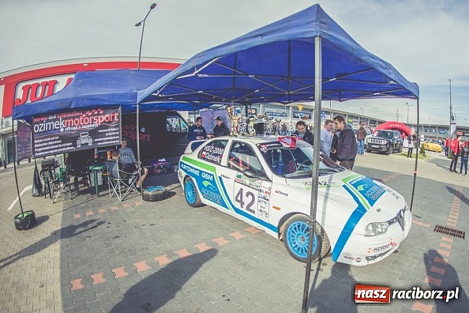 Zdjęcie w galerii na portalu naszraciborz.pl: Ponad tysiąc aut marki Alfa Romeo w jednym miejscu  wiadomości z regionu