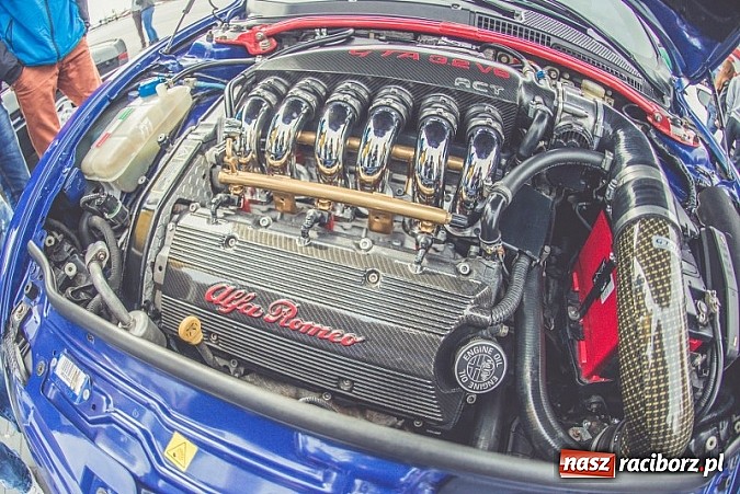 Zdjęcie w galerii na portalu naszraciborz.pl: Ponad tysiąc aut marki Alfa Romeo w jednym miejscu  wiadomości z regionu