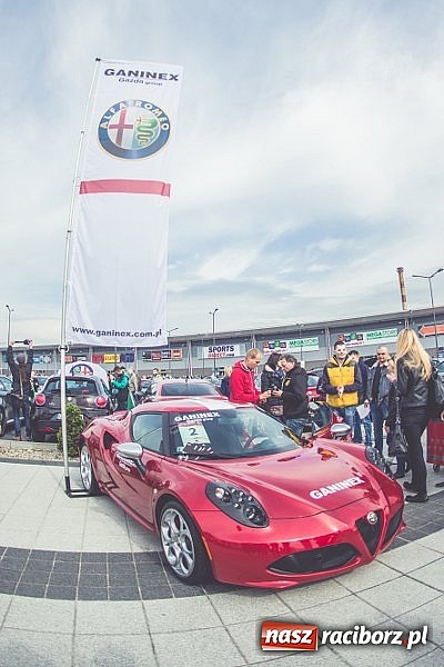 Zdjęcie w galerii na portalu naszraciborz.pl: Ponad tysiąc aut marki Alfa Romeo w jednym miejscu  wiadomości z regionu