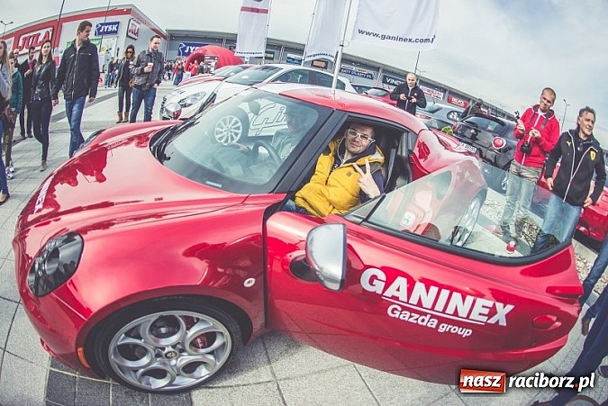 Zdjęcie w galerii na portalu naszraciborz.pl: Ponad tysiąc aut marki Alfa Romeo w jednym miejscu  wiadomości z regionu