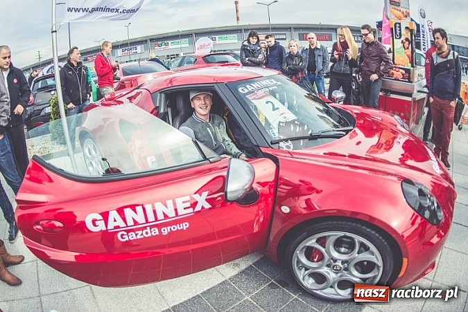 Zdjęcie w galerii na portalu naszraciborz.pl: Ponad tysiąc aut marki Alfa Romeo w jednym miejscu  wiadomości z regionu