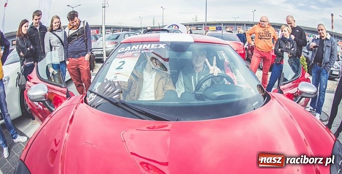 Zdjęcie w galerii na portalu naszraciborz.pl: Ponad tysiąc aut marki Alfa Romeo w jednym miejscu  wiadomości z regionu