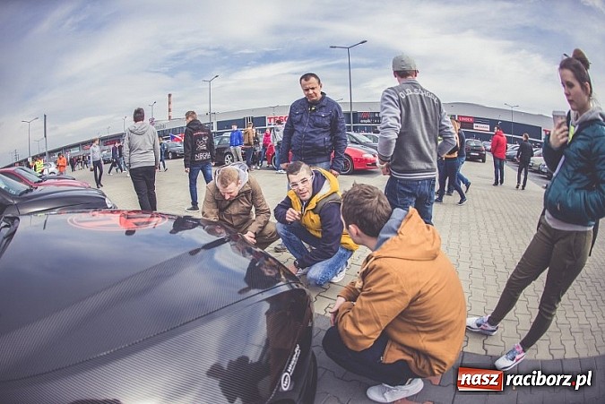 Zdjęcie w galerii na portalu naszraciborz.pl: Ponad tysiąc aut marki Alfa Romeo w jednym miejscu  wiadomości z regionu