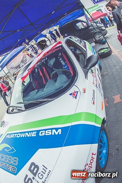 Zdjęcie w galerii na portalu naszraciborz.pl: Ponad tysiąc aut marki Alfa Romeo w jednym miejscu  wiadomości z regionu