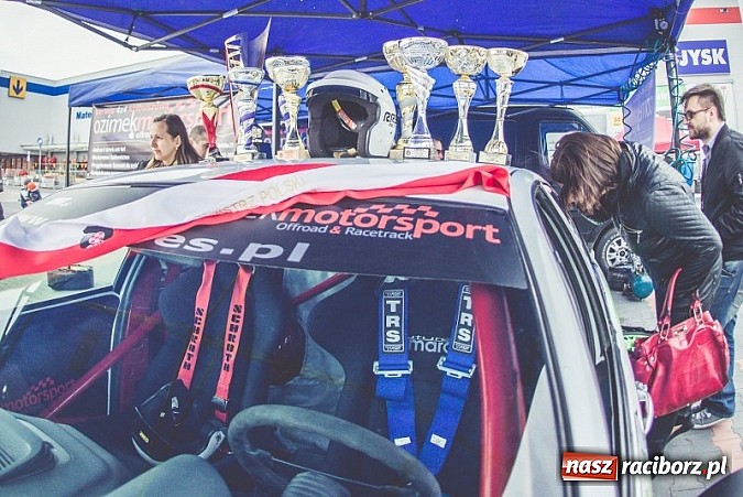 Zdjęcie w galerii na portalu naszraciborz.pl: Ponad tysiąc aut marki Alfa Romeo w jednym miejscu  wiadomości z regionu