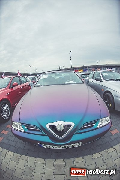 Zdjęcie w galerii na portalu naszraciborz.pl: Ponad tysiąc aut marki Alfa Romeo w jednym miejscu  wiadomości z regionu