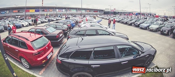 Zdjęcie w galerii na portalu naszraciborz.pl: Ponad tysiąc aut marki Alfa Romeo w jednym miejscu  wiadomości z regionu