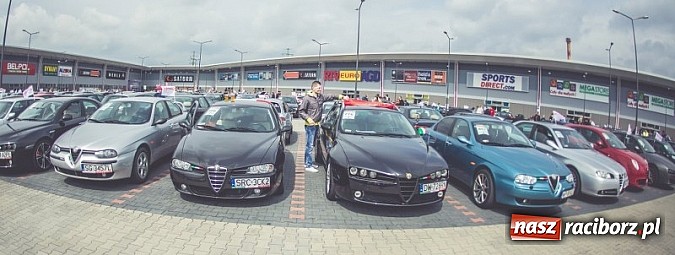 Zdjęcie w galerii na portalu naszraciborz.pl: Ponad tysiąc aut marki Alfa Romeo w jednym miejscu  wiadomości z regionu