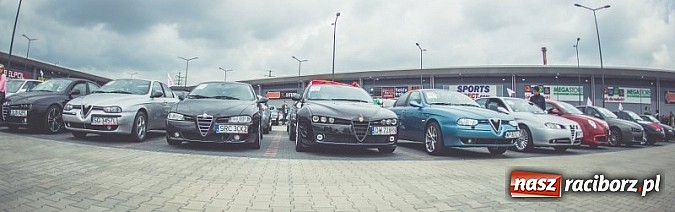Zdjęcie w galerii na portalu naszraciborz.pl: Ponad tysiąc aut marki Alfa Romeo w jednym miejscu  wiadomości z regionu