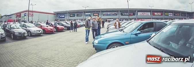 Zdjęcie w galerii na portalu naszraciborz.pl: Ponad tysiąc aut marki Alfa Romeo w jednym miejscu  wiadomości z regionu