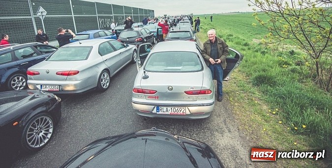 Zdjęcie w galerii na portalu naszraciborz.pl: Ponad tysiąc aut marki Alfa Romeo w jednym miejscu  wiadomości z regionu