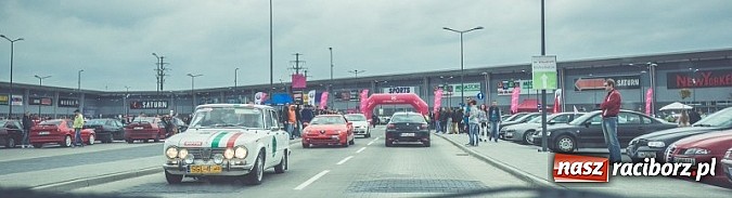 Zdjęcie w galerii na portalu naszraciborz.pl: Ponad tysiąc aut marki Alfa Romeo w jednym miejscu  wiadomości z regionu