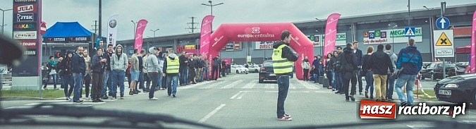 Zdjęcie w galerii na portalu naszraciborz.pl: Ponad tysiąc aut marki Alfa Romeo w jednym miejscu  wiadomości z regionu