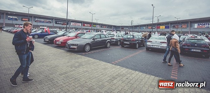 Zdjęcie w galerii na portalu naszraciborz.pl: Ponad tysiąc aut marki Alfa Romeo w jednym miejscu  wiadomości z regionu